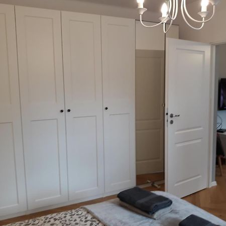 2 Bedroom City Center Apartment Катовице Экстерьер фото