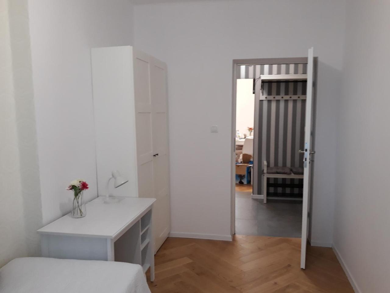 2 Bedroom City Center Apartment Катовице Экстерьер фото